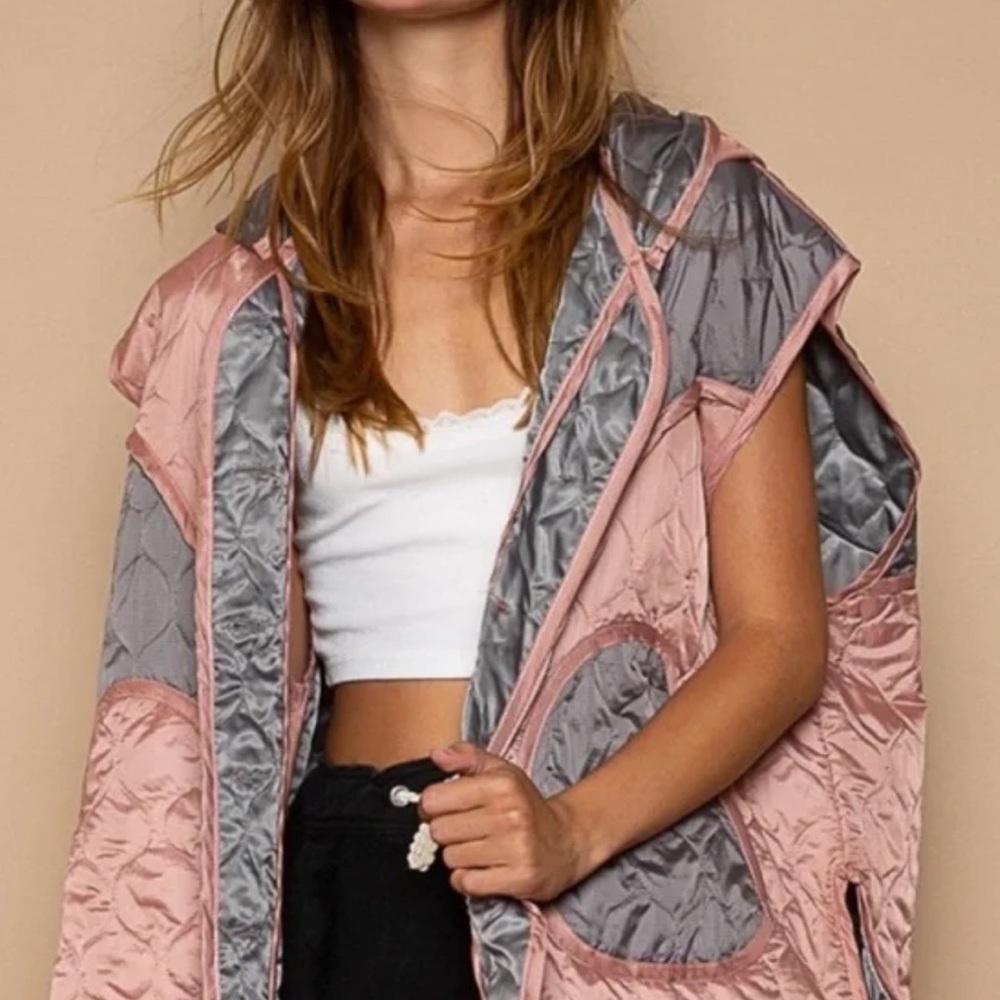 POL Salmon Pink and Gray Quilted Vest M/L Removable Hood Oversized - Picture 2 of 13